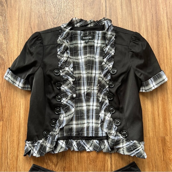 Y2k Bebe Black and White Plaid Cropped Vest Skirt Matching Set - Picture 4 of 10